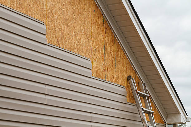 24/7 Emergency Emergency Siding Repair experts in Carmichaels, PA